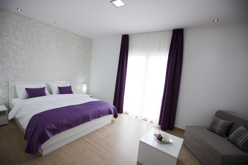 Rooms Ino Kaštela Cameră foto