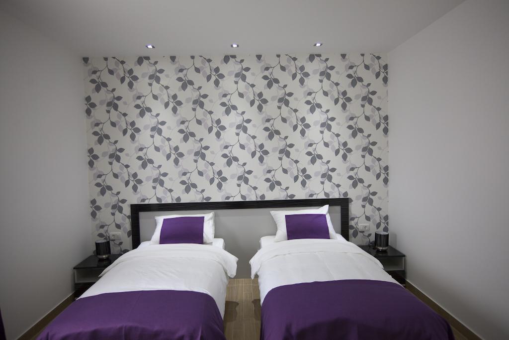 Rooms Ino Kaštela Cameră foto