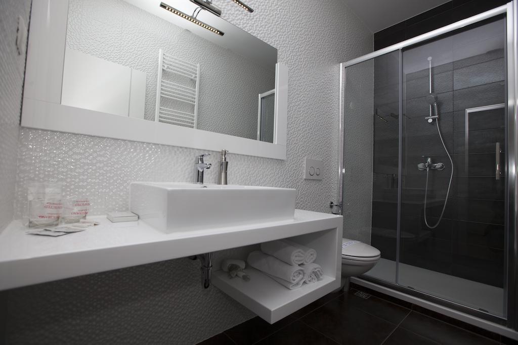 Rooms Ino Kaštela Cameră foto
